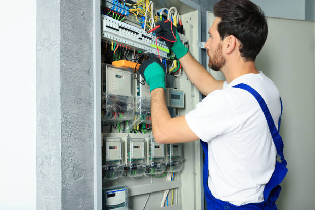 Best Electrical Troubleshooting Services  in Bloomfield, IA
